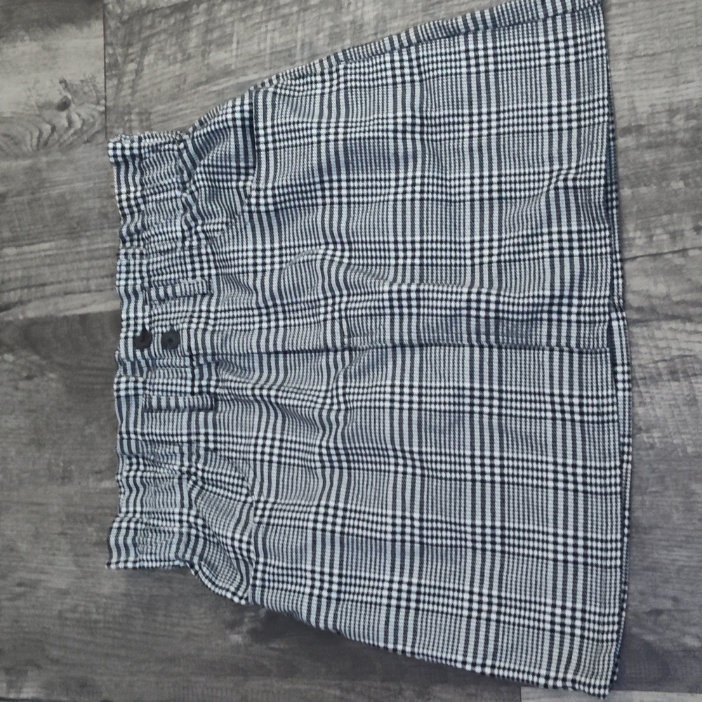JOLT PLAID SWEATER